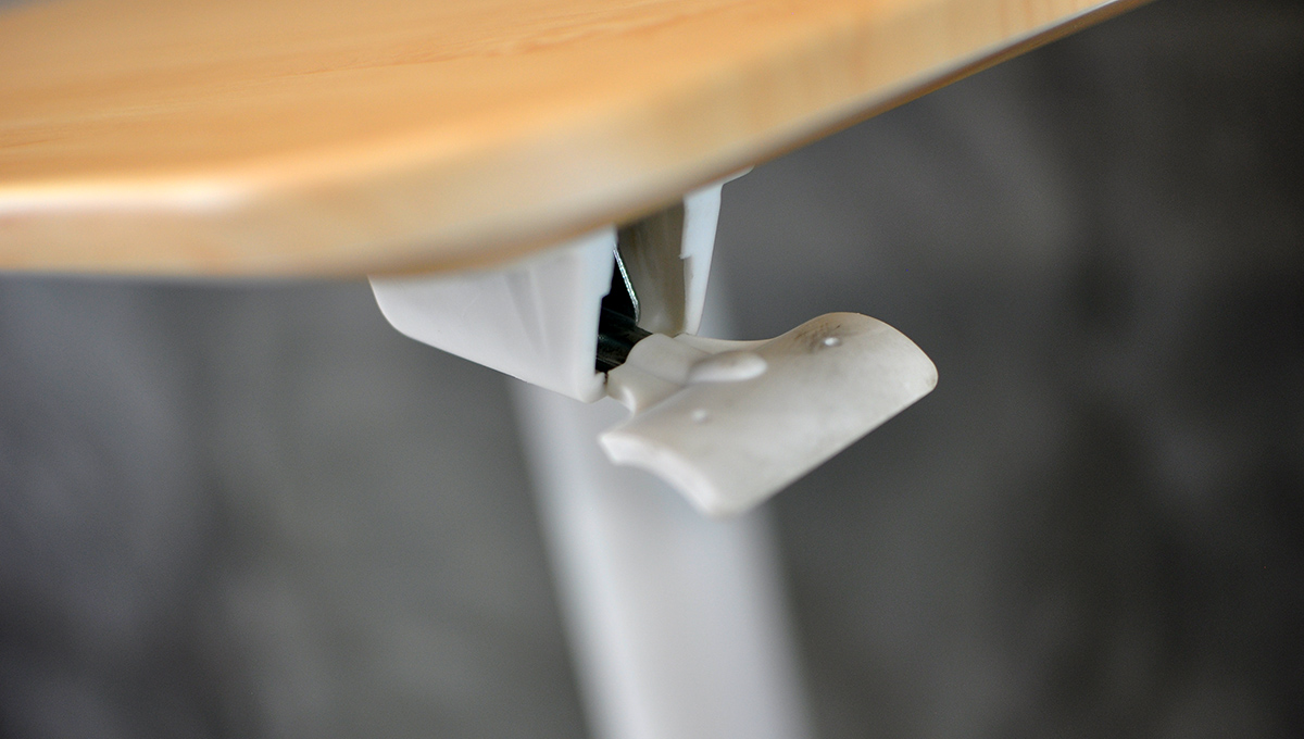 Growth Table-โต๊ะยืนขาเดียวปรับระดับความสูงด้วยโช๊ค
